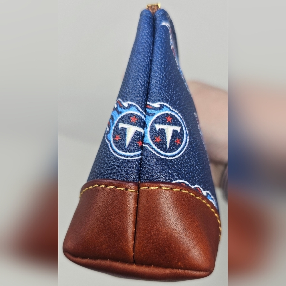 Dooney & Bourke Tennessee Titans Cosmetic Bag Zippered Pouch 6.5 X 4 X 2 NWT - Picture 5 of 11